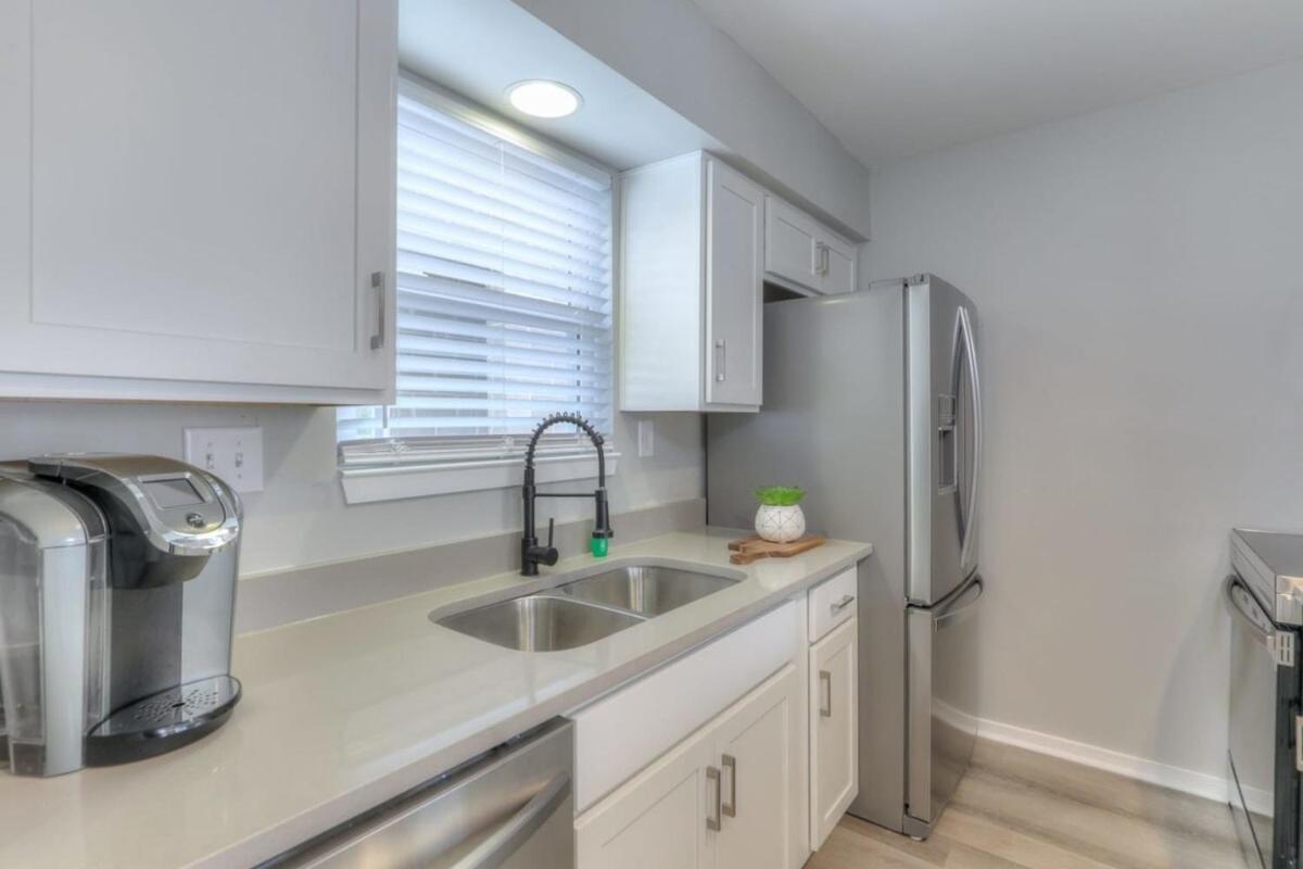 נאשוויל Walk To Broadway Riverfront Condo With Pool מראה חיצוני תמונה
